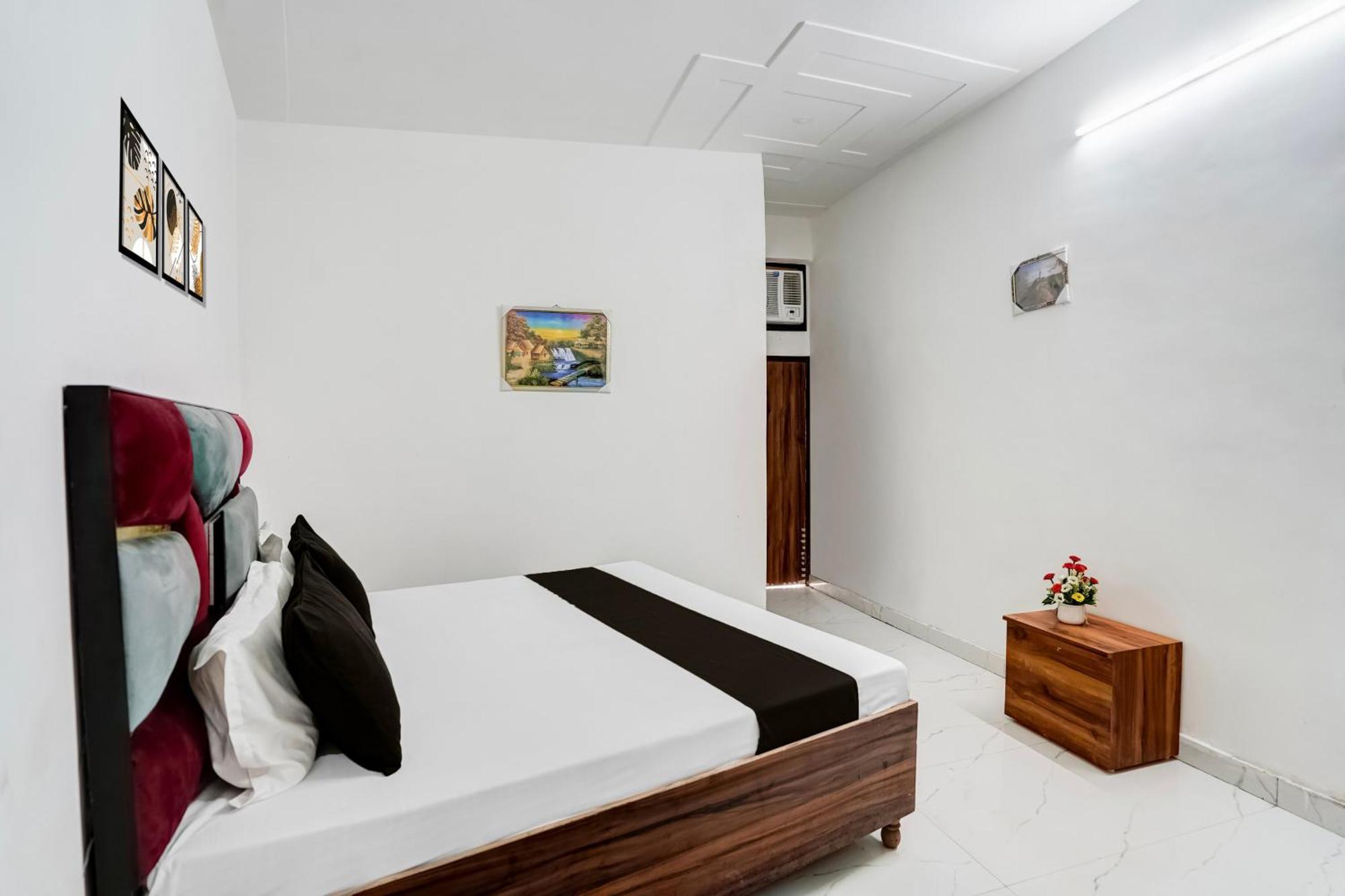 Super Hotel O Burari New Delhi Exterior photo
